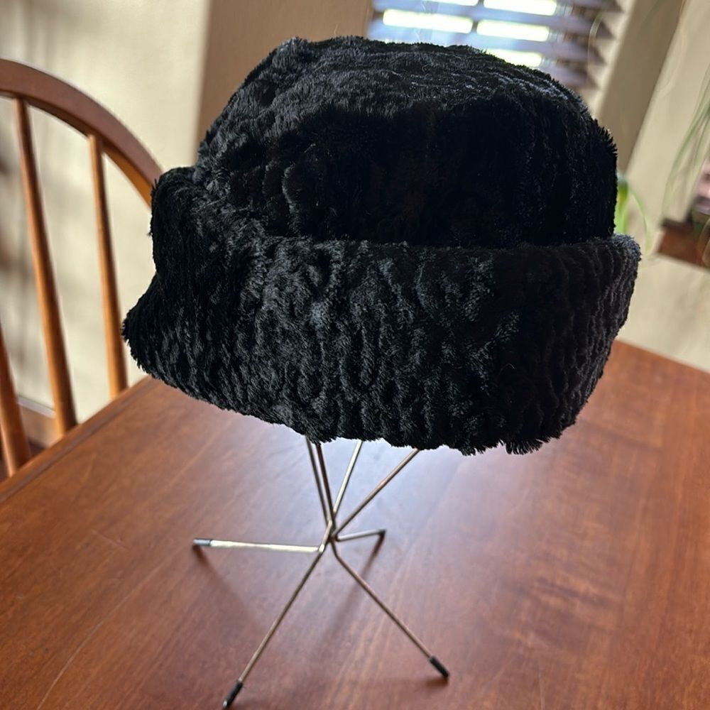Black Textured Fur Hat
